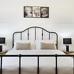In Villa Apartment